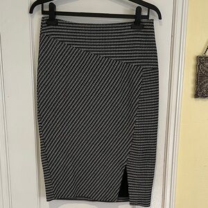 Classiques Entier Black and White Pencil Skirt